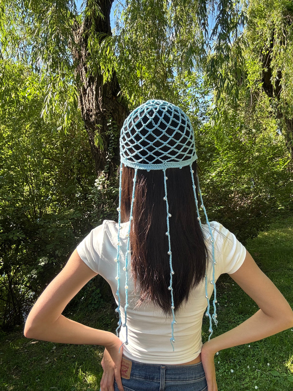 Crochet mesh hat with pearls