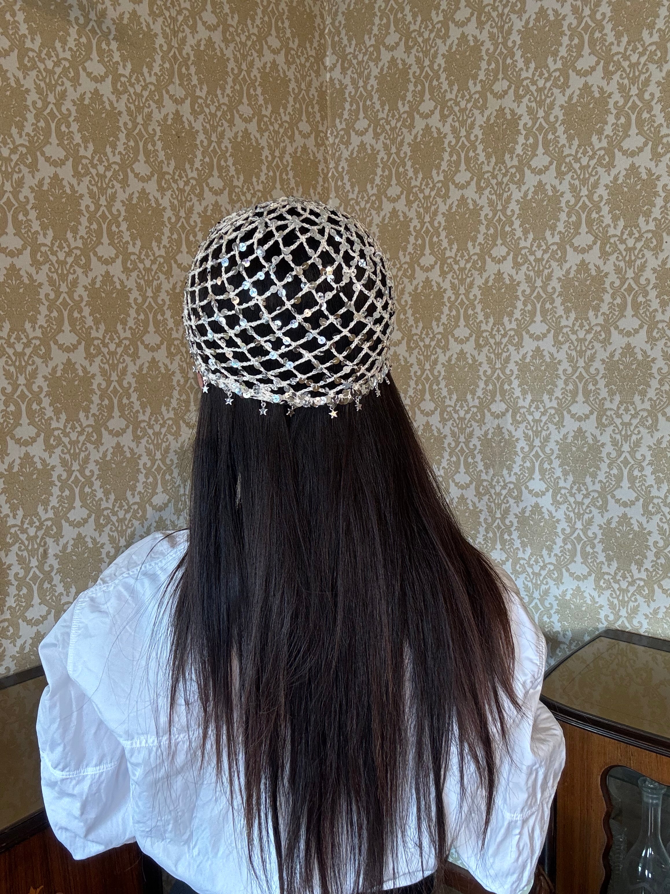 Crochet mesh hat with mini stars
