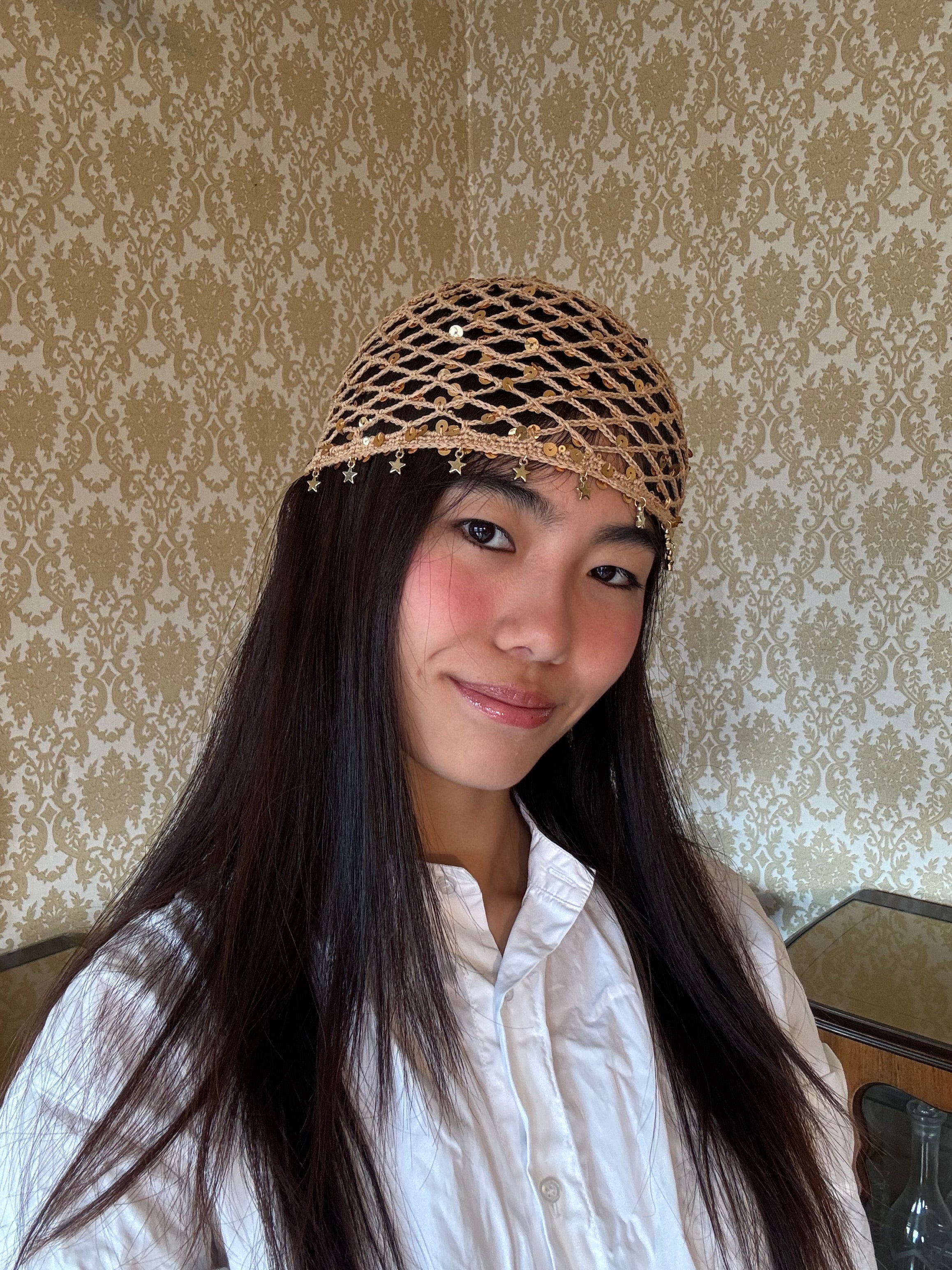 Crochet mesh hat with mini stars