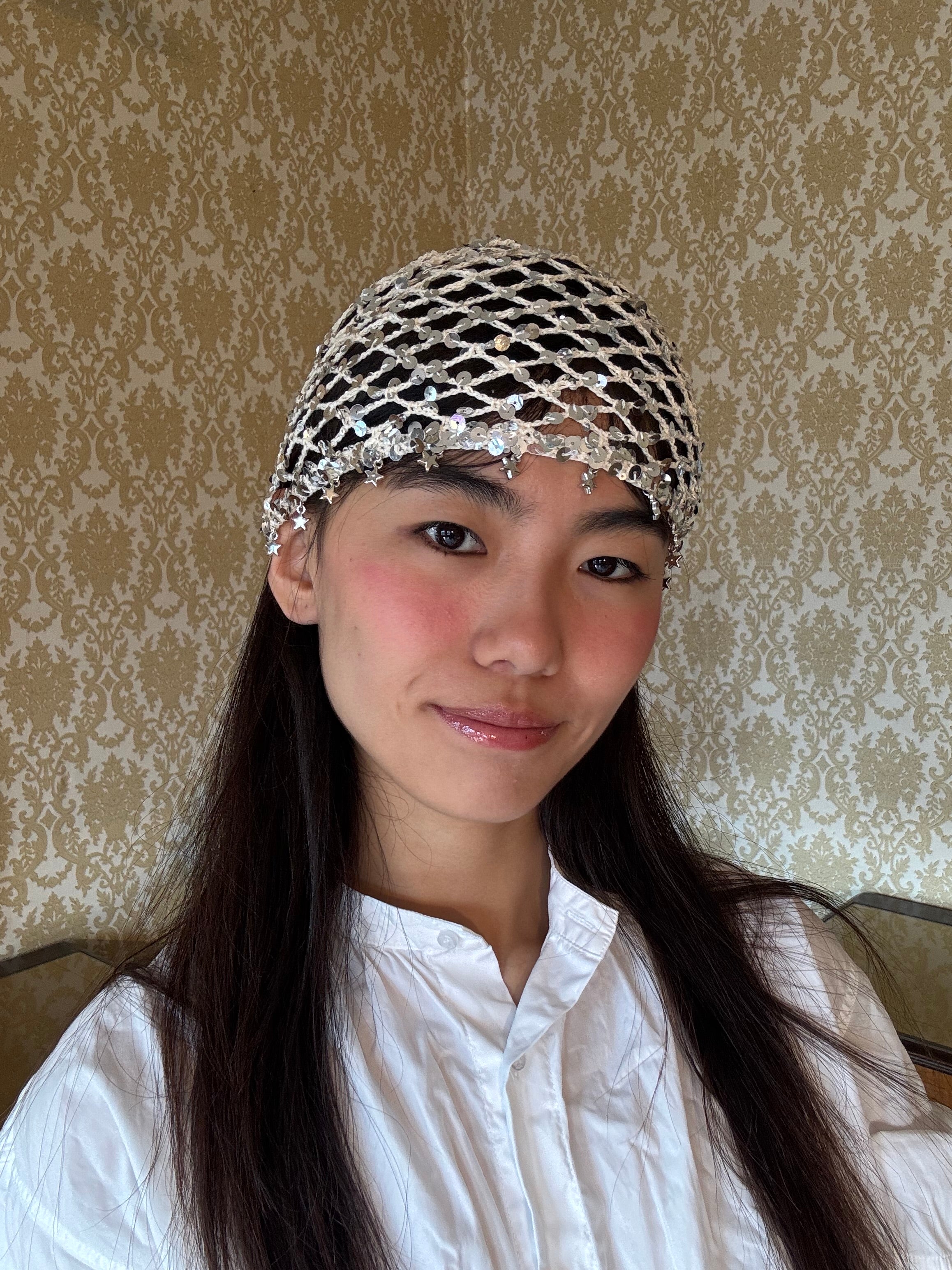 Crochet mesh hat with mini stars