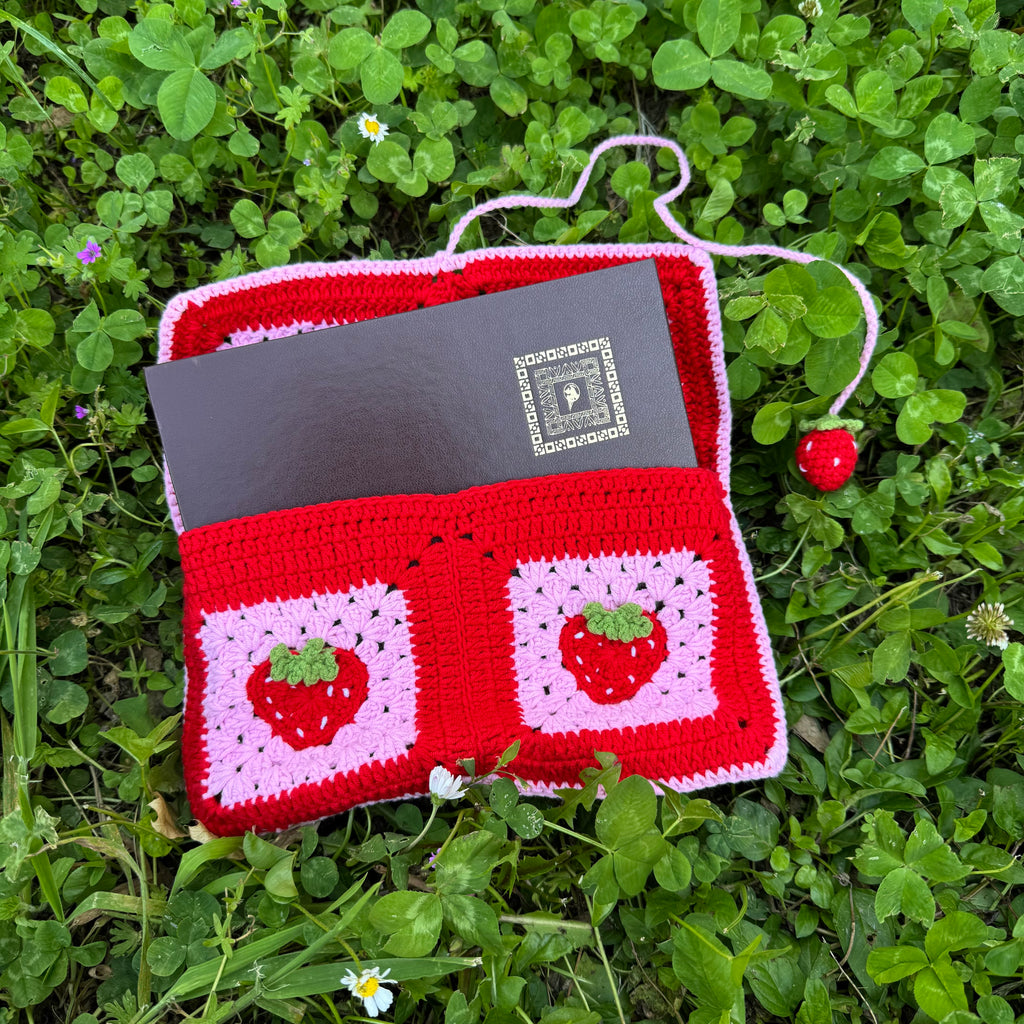 Handmade crochet book pouch| strawberry pattern