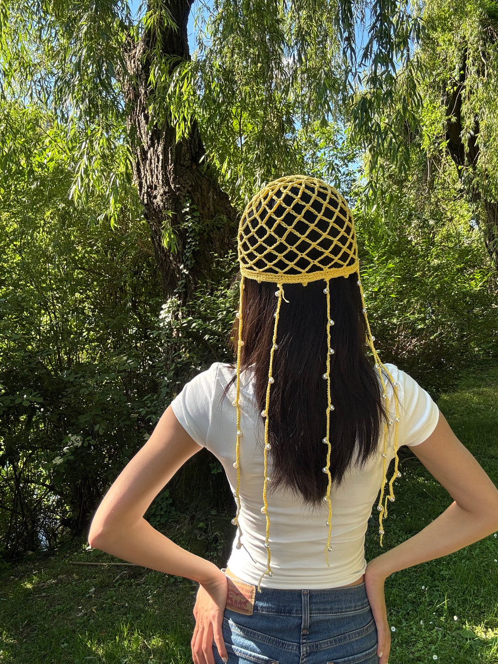 Crochet mesh hat with pearls