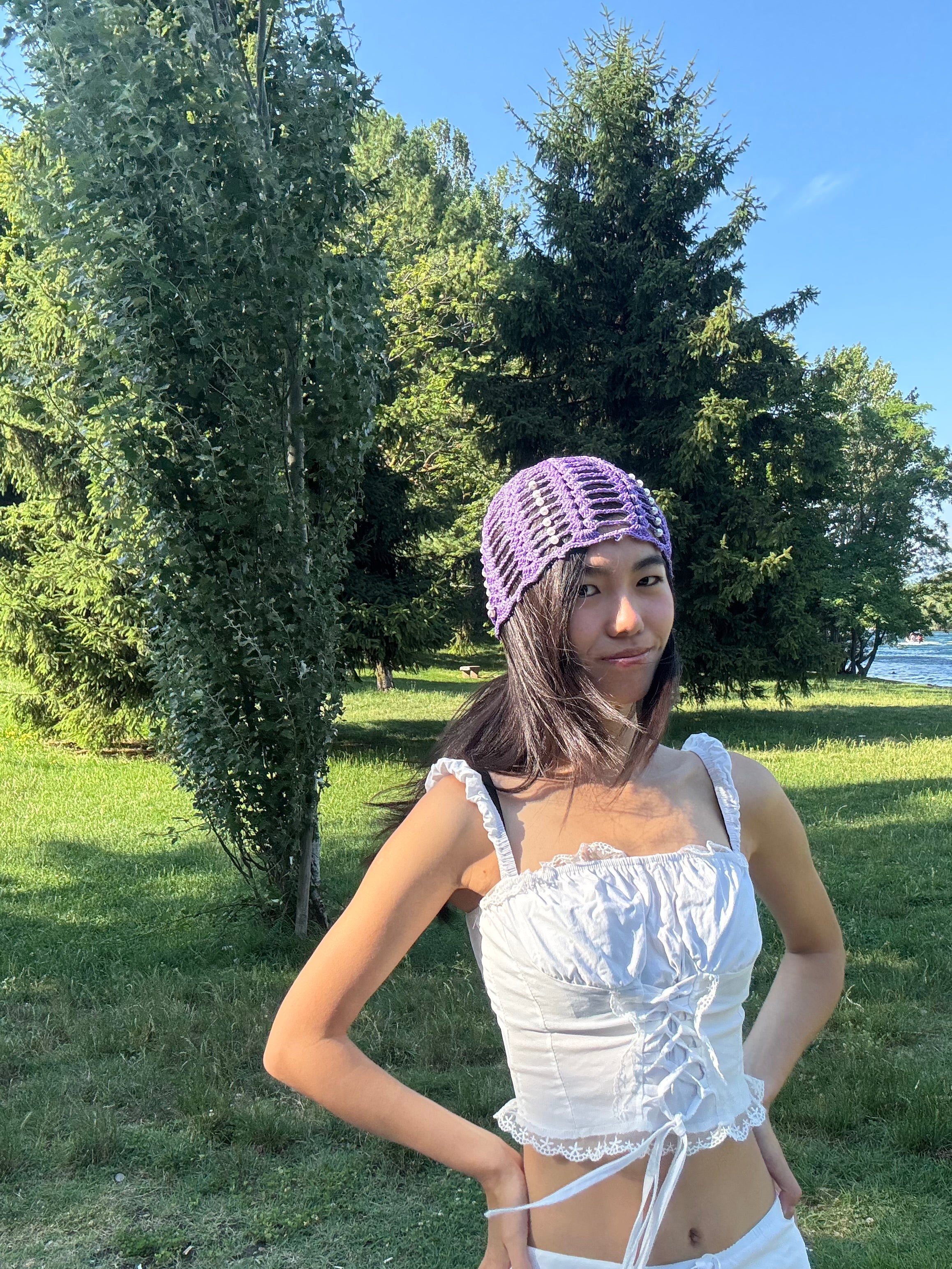 Crochet floral mesh hat with pearls| shining yarn