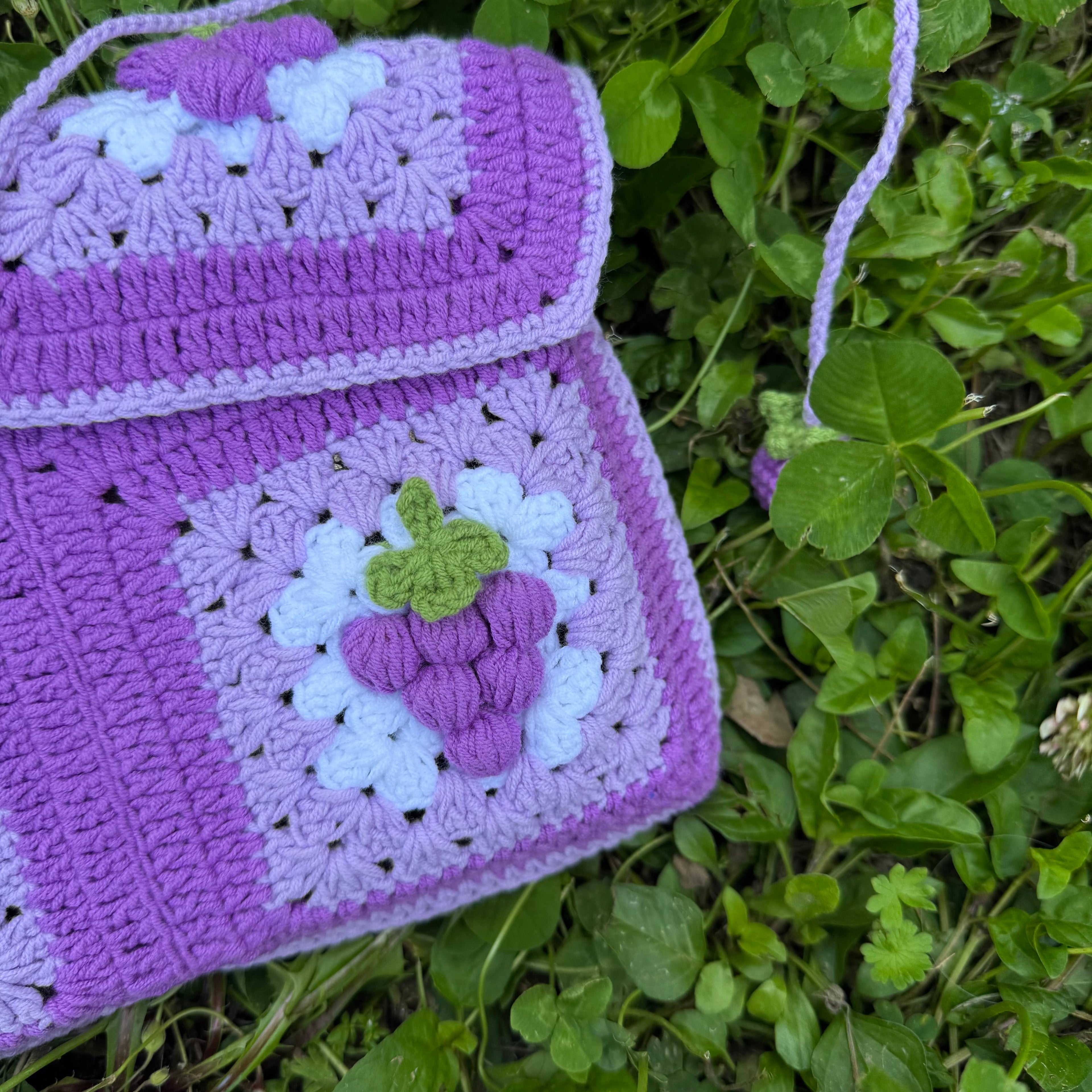 Crochet book pouch| Grape pattern
