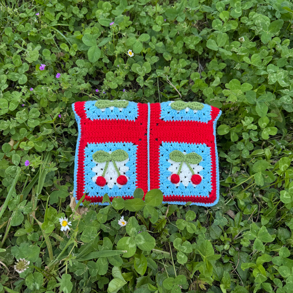 Crochet book pouch| Cherry pattern
