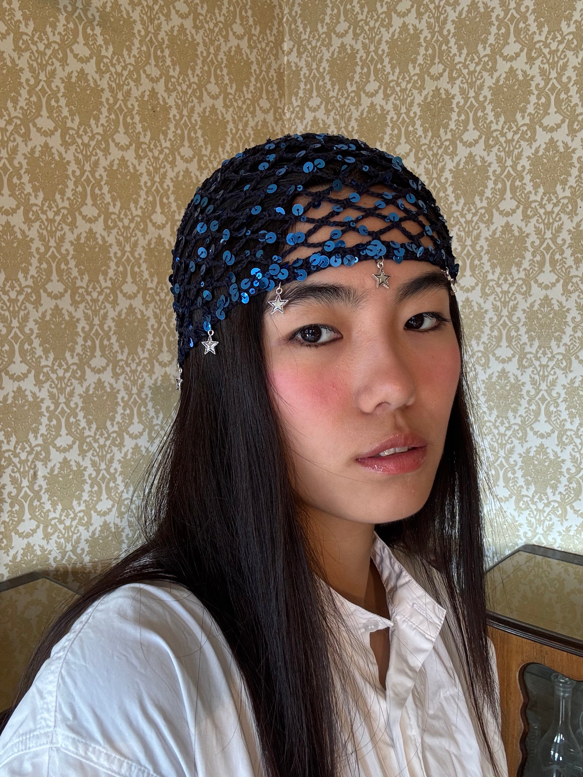 Crochet mesh hat with stars