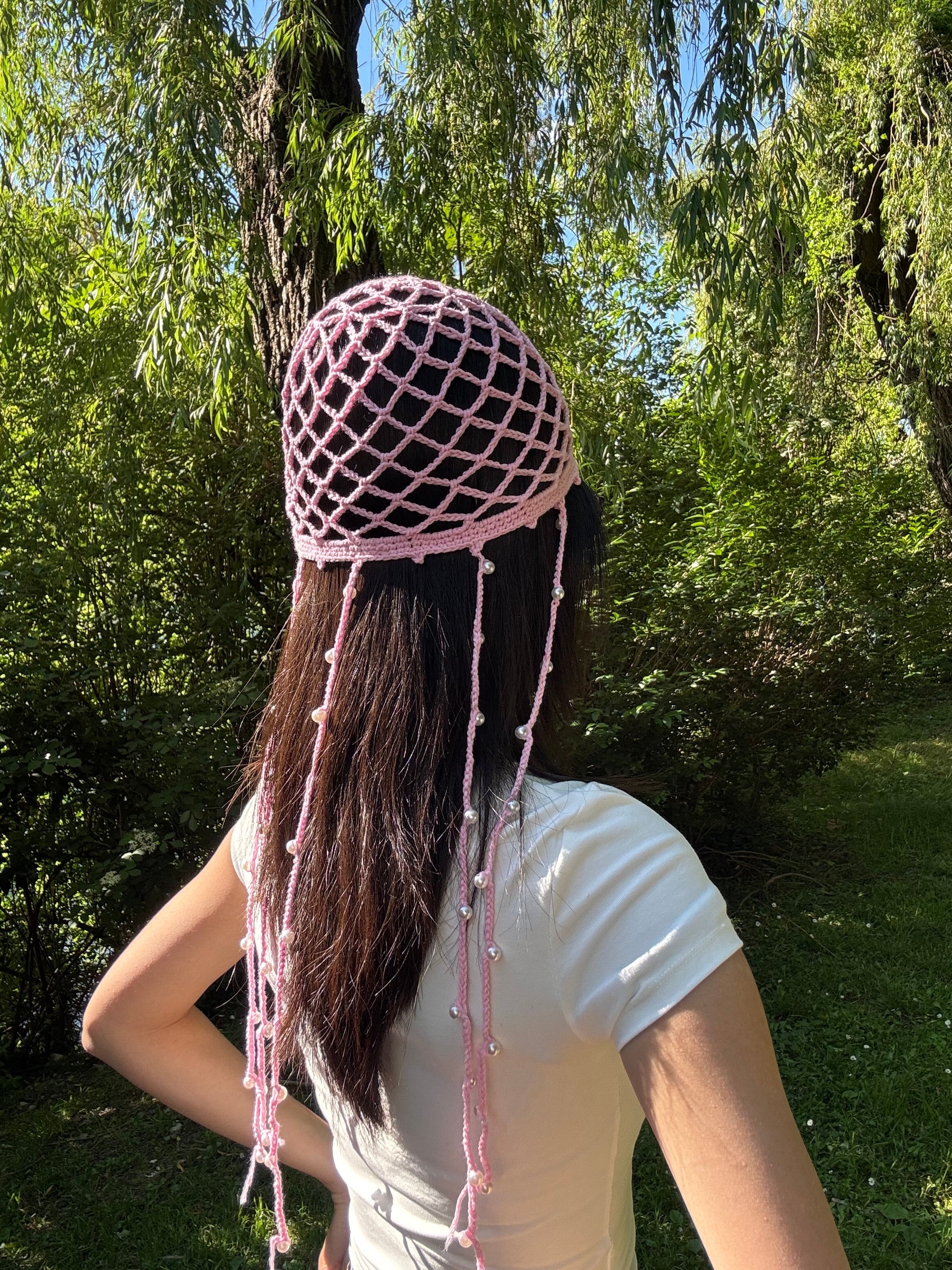 Crochet mesh hat with pearls