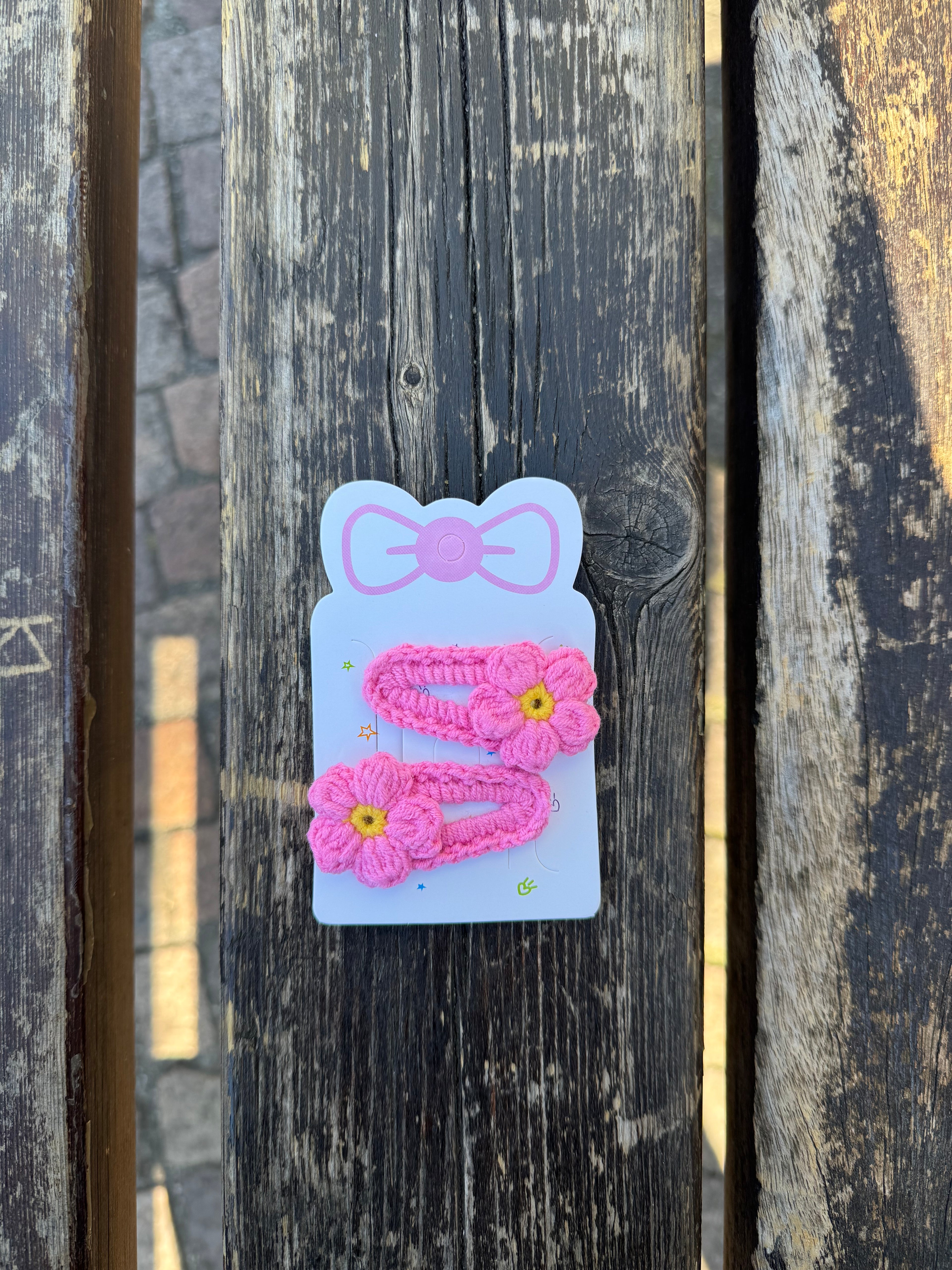 Crochet floral hair clips