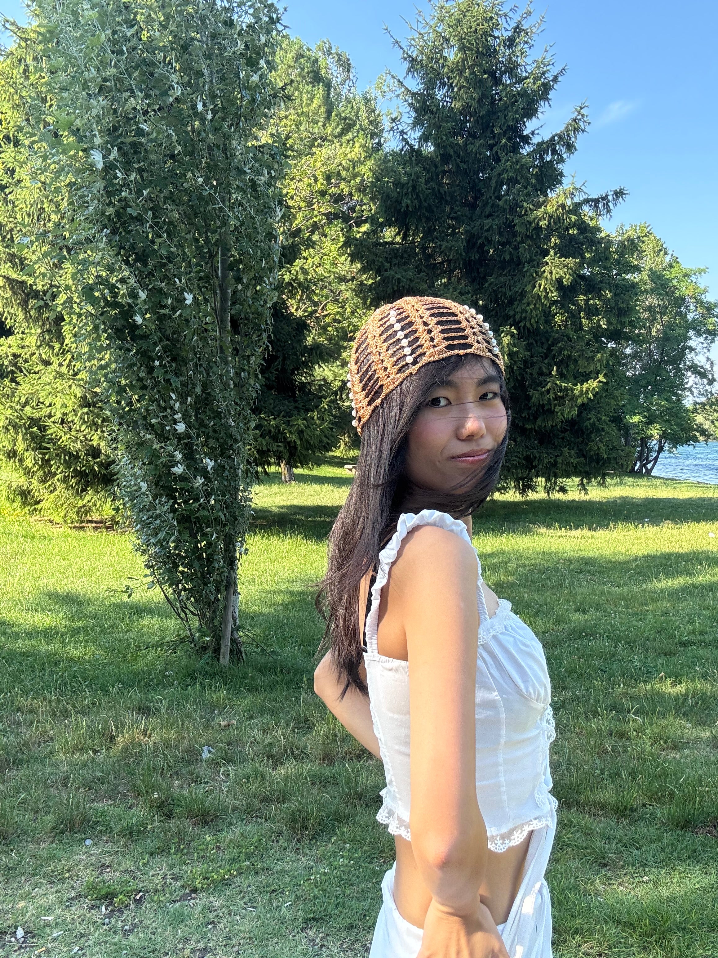Crochet floral mesh hat with pearls| shining yarn