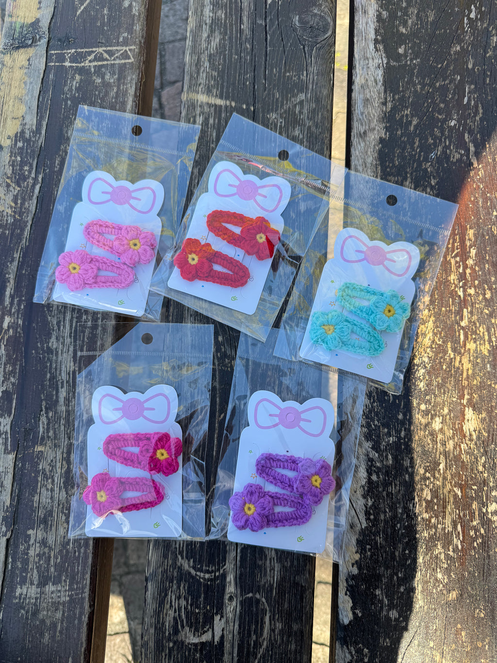 Crochet floral hair clips