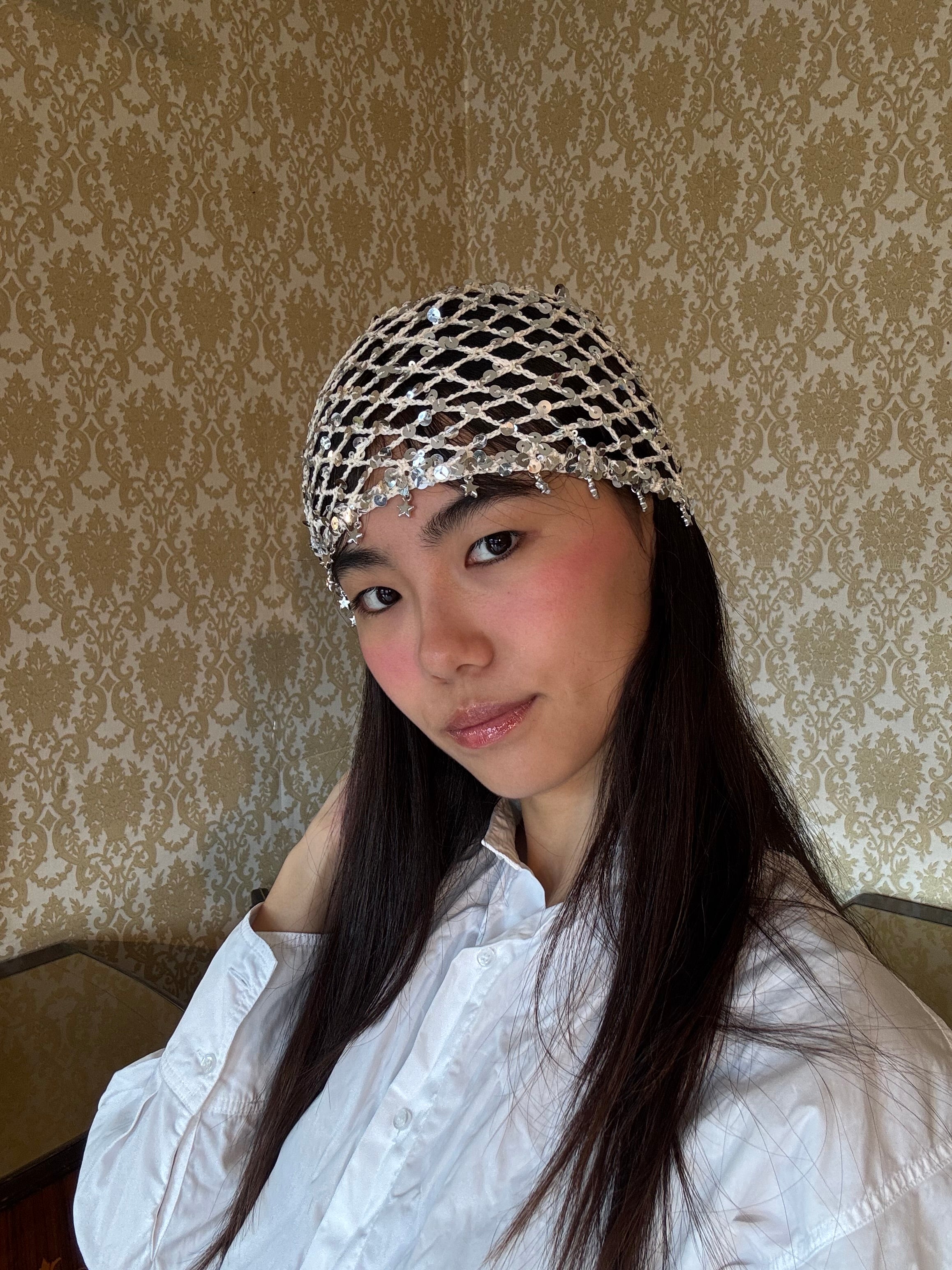 Crochet mesh hat with mini stars
