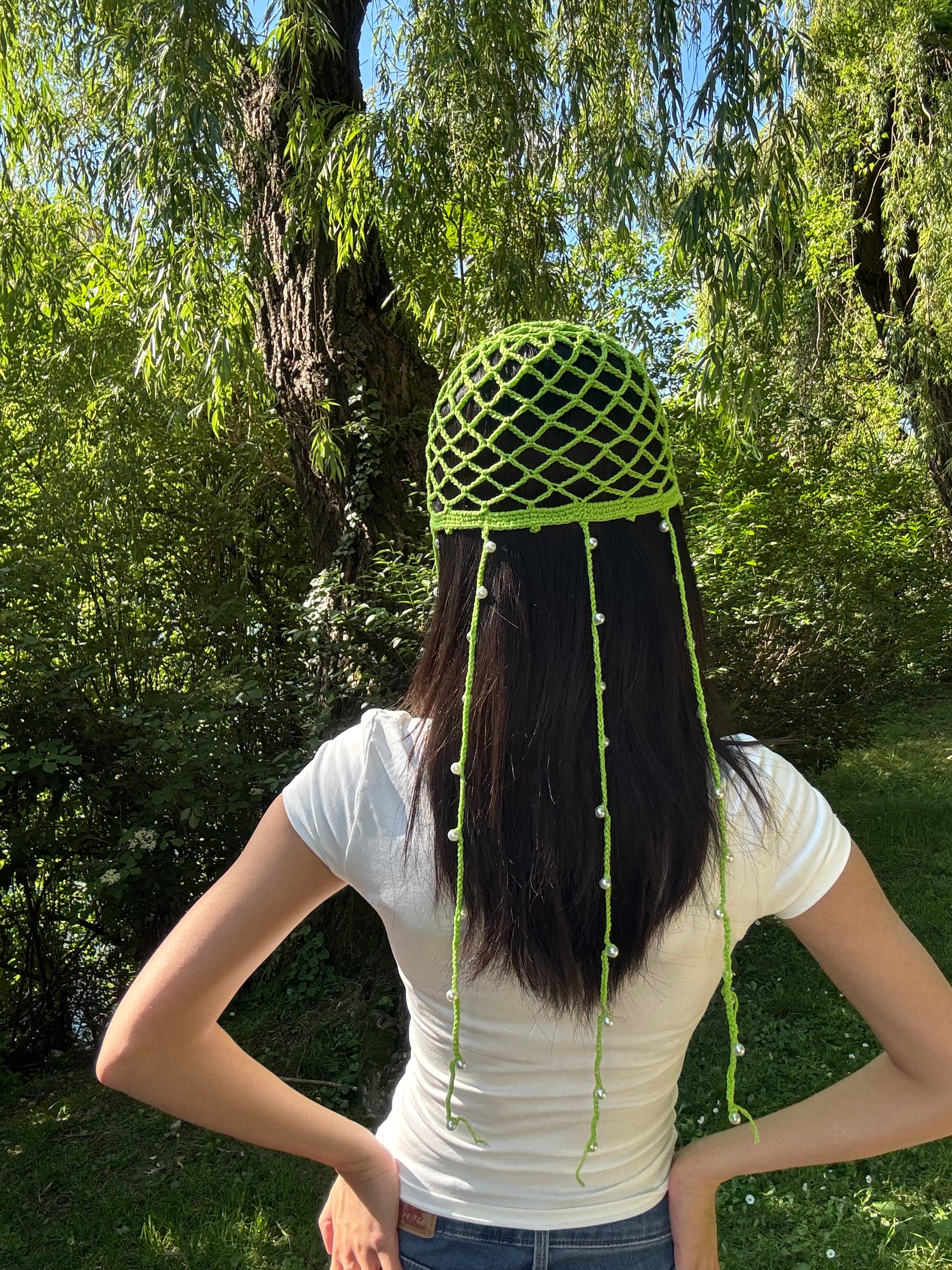 Crochet mesh hat with pearls