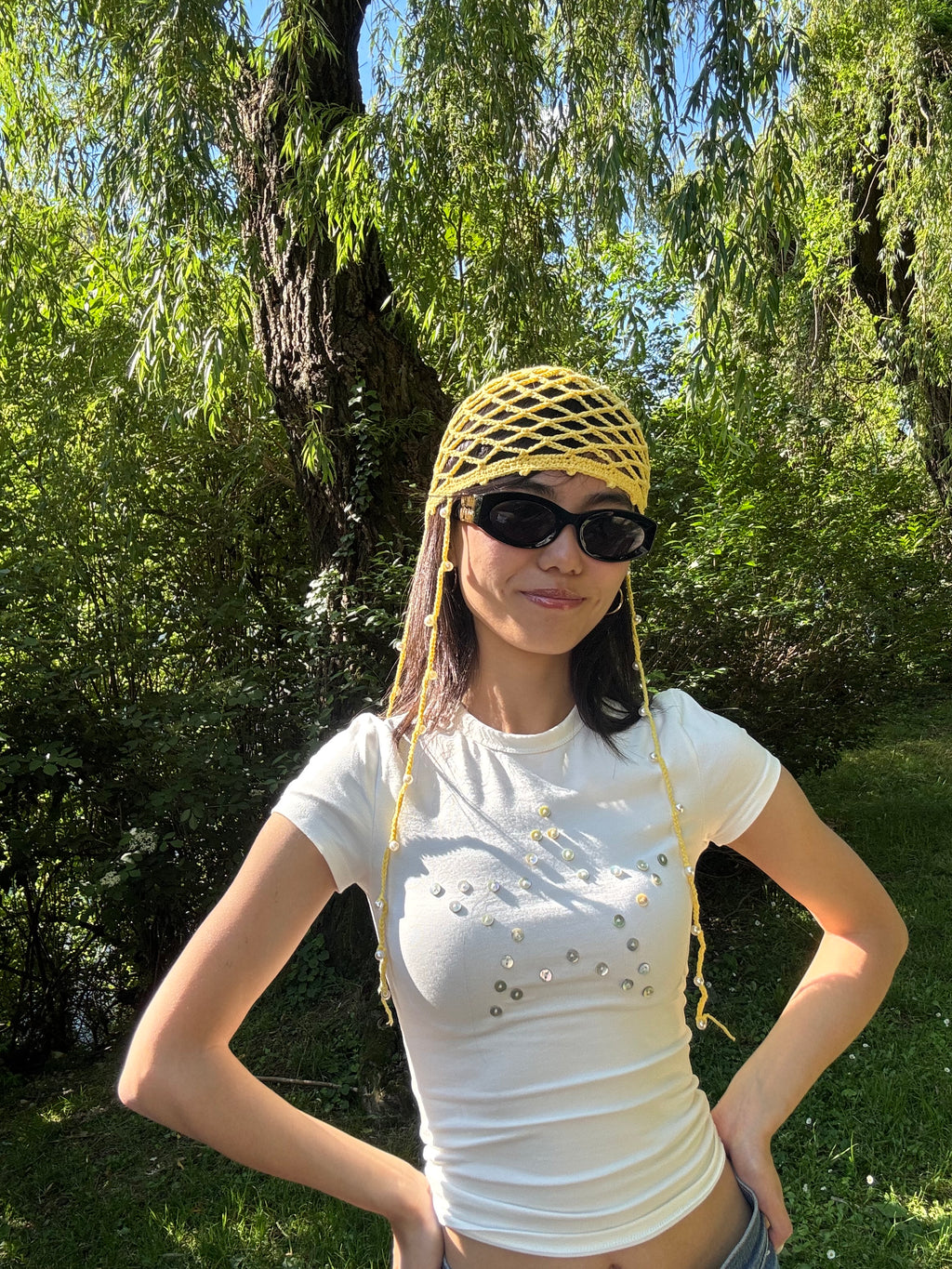 Crochet mesh hat with pearls