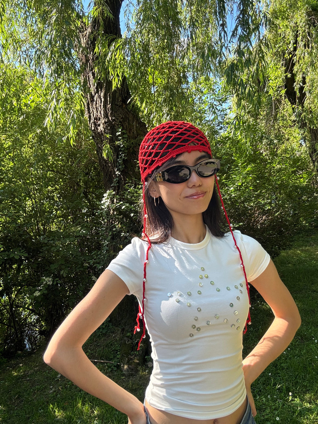 Crochet mesh hat with pearls