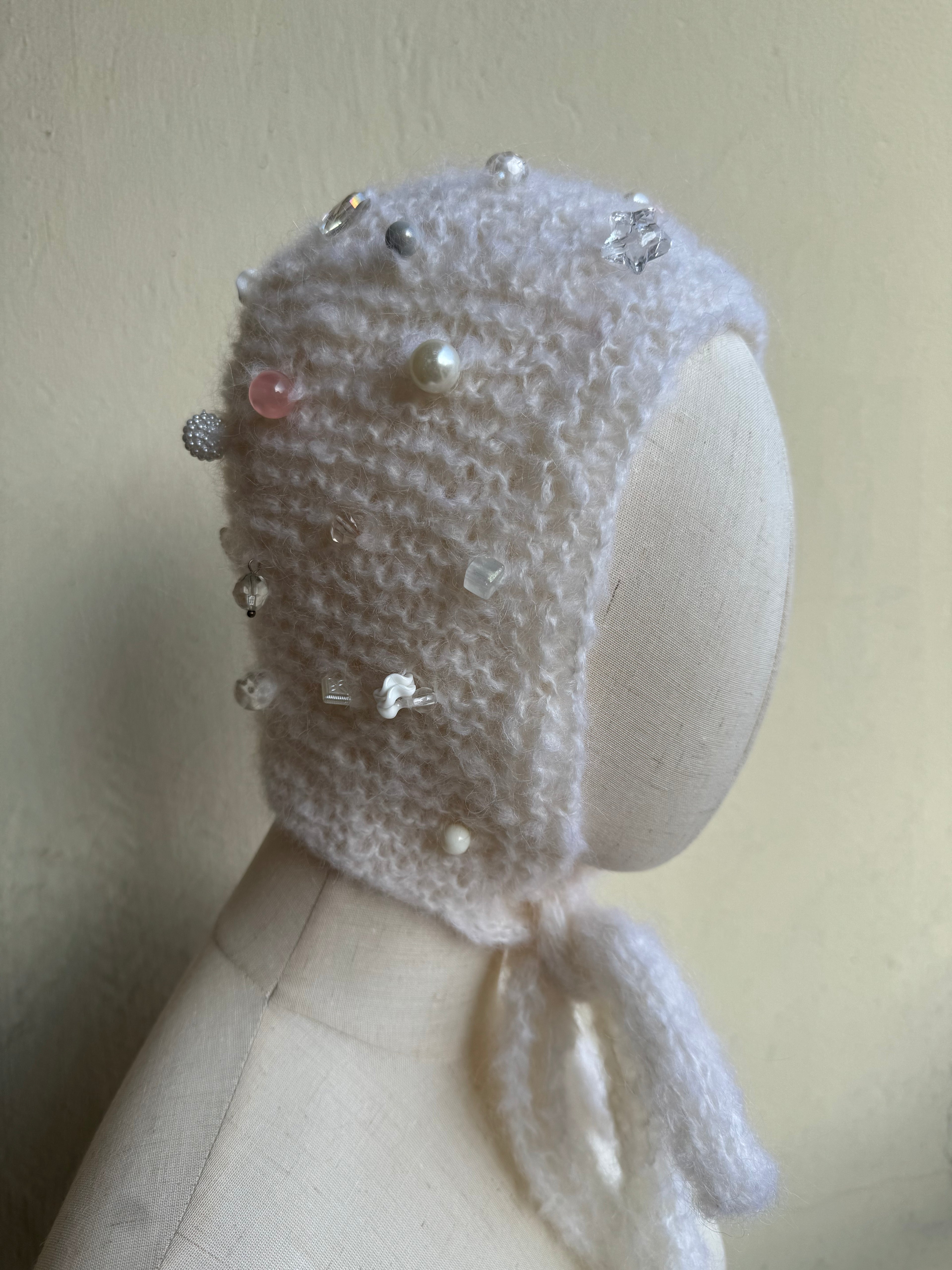 White bonnet with beads