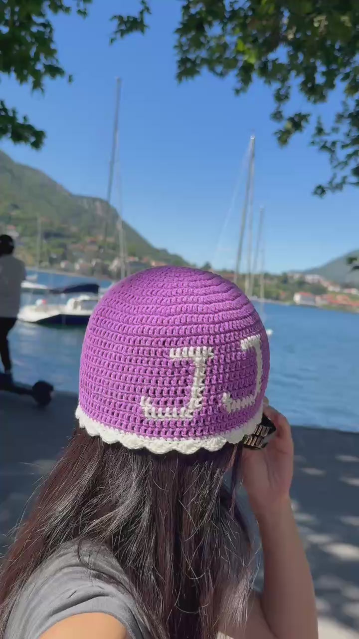 Custom name on your hats